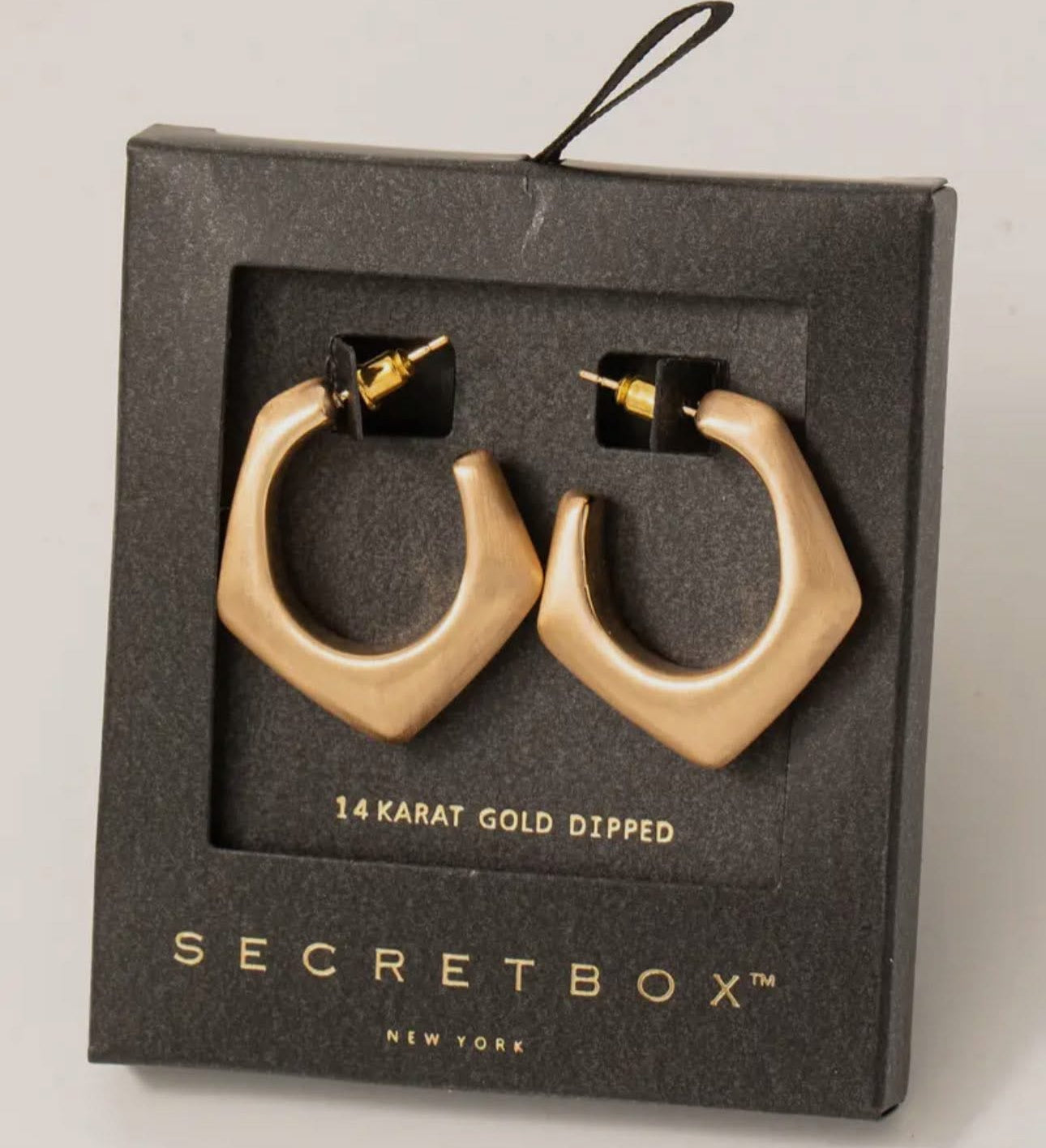 Asymmetrical semi hoops earrings