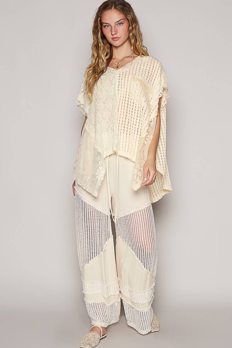 Oversize v-neck short sleeve lace front pocket woven top