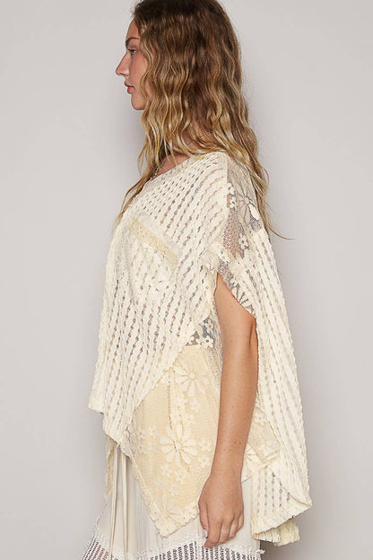 Oversize v-neck short sleeve lace front pocket woven top