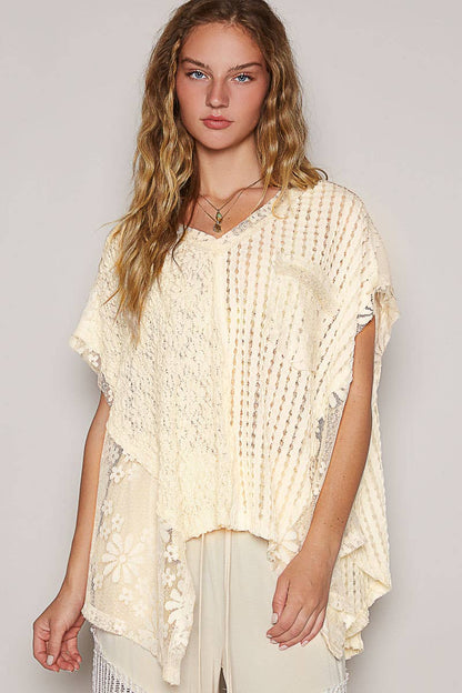 Oversize v-neck short sleeve lace front pocket woven top