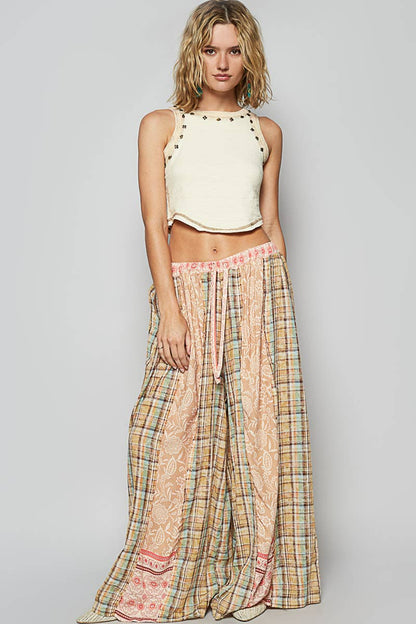 Round neck sleeveless stub textured knit top