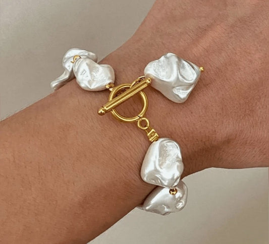 Pearl bracelet