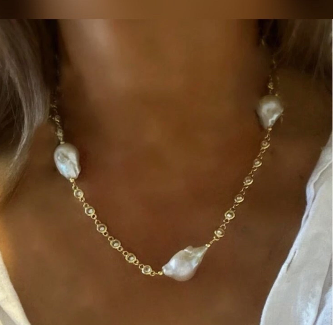 Pearl pendant necklace