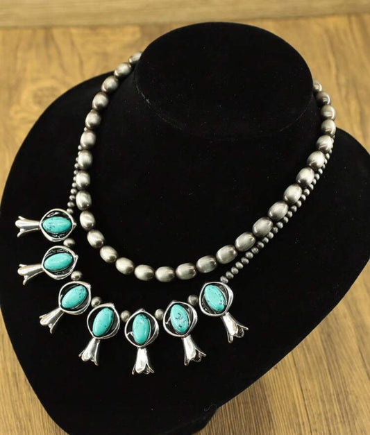 Mini turquoise necklace