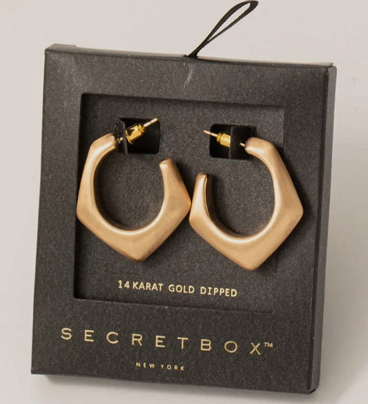 Asymmetrical semi hoops earrings