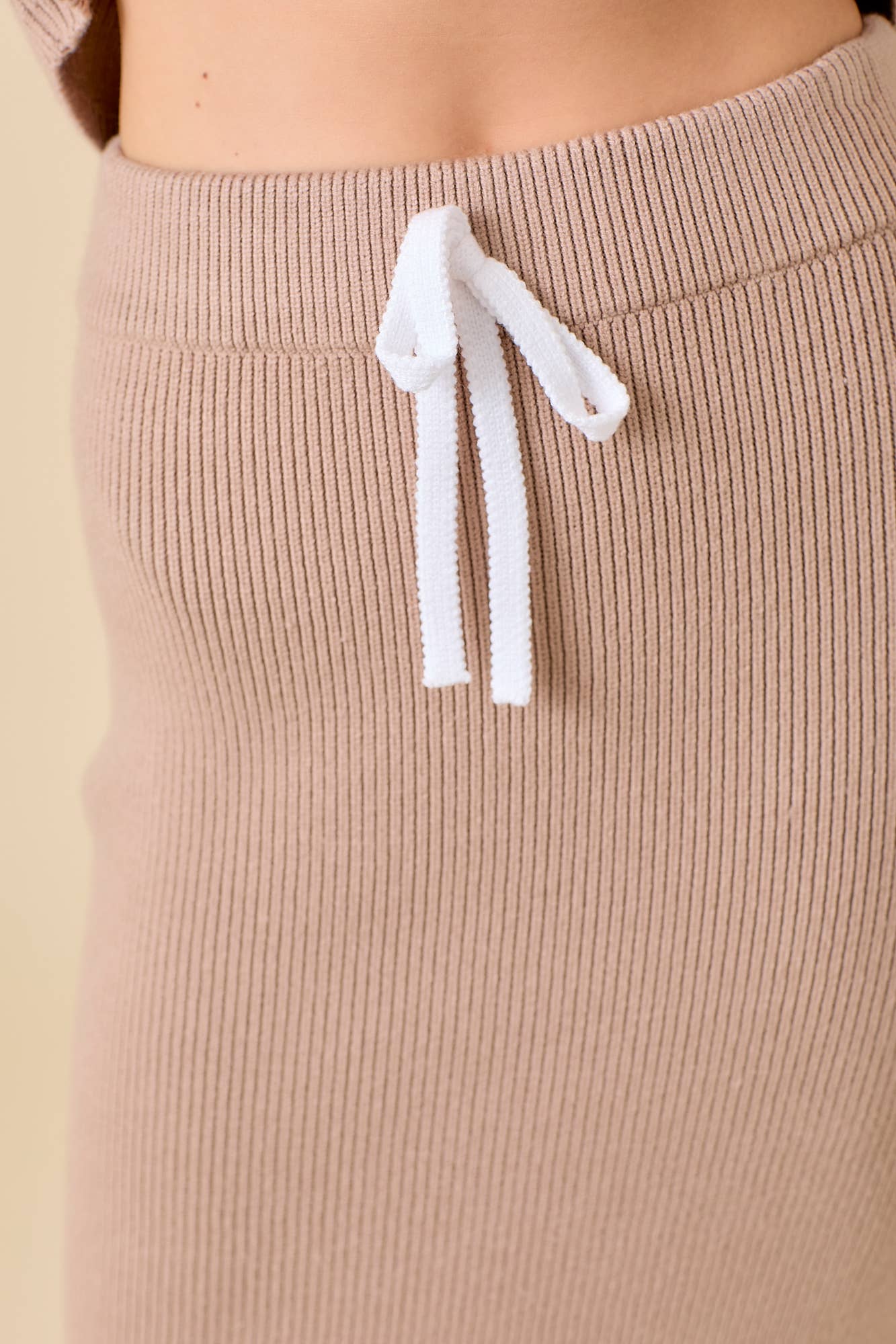 Sweater Knit Midi Skirt With Ribbon Strap Tie